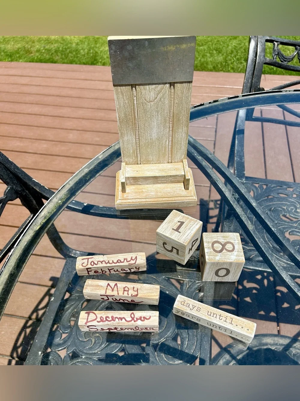 Demdaco Wooden Tabletop Block Calendar EUC
